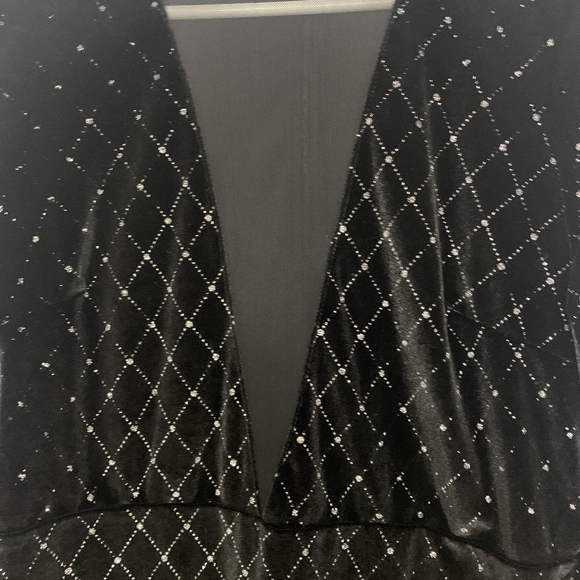 SHEIN DRESS - Picture 2 of 6